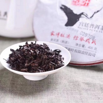 Шу Пуэр Гун Тин (Дворцовый) — императорский чай 2016 года товарного знака Mu Ye . . фото 8