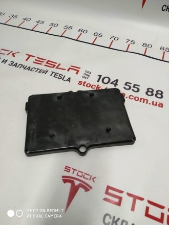 Теплошумоизолятор салона стойки C правый Tesla model S, model S REST 1045214-00-. . фото 5