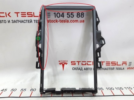 Рамка декоративная MCU (основного монитора) с повреждением Tesla model X S REST . . фото 2