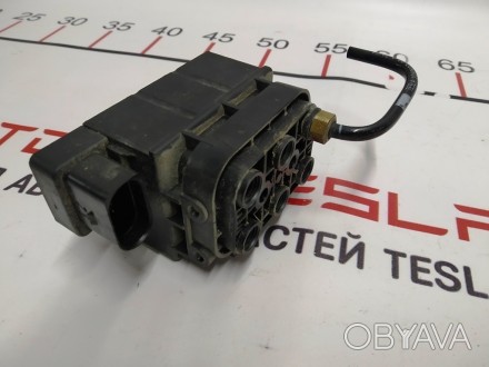 Блок клапанов пневмоподвески с соленоидами Tesla model S 6006406-00-A
Доставка . . фото 1