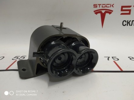 Переходник охладителя батареи бинокль в сборе Tesla model X, S 1003117-00-H
Дос. . фото 3