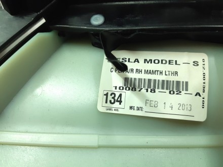 Облицовка стойки C нижняя правая MAMTH LTHR с повреждением Tesla model S 1008334. . фото 6