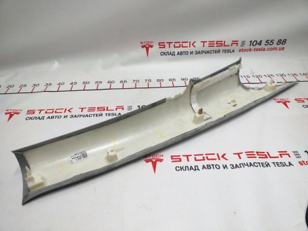 Накладка стойки задняя правая BASE PROVIDENCE с повреждением Tesla model 3 10862. . фото 3