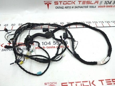 Электропроводка крышки багажника правая сторона Tesla model S 1004428-00-G
Дост. . фото 2