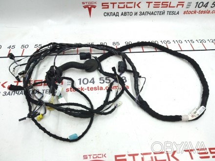 Электропроводка крышки багажника правая сторона Tesla model S 1004428-00-G
Дост. . фото 1