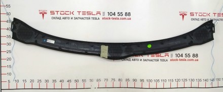 Панель крепления дефлекторов обдува лобового стекла (сплошная сеточка) Tesla mod. . фото 3