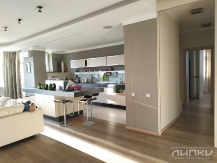 Продажа современной квартиры ул.Богдана Хмельницкого 41. Киев. фото 1 Продажа современной квартиры ул.Богдана Хмельницкого 41. Киев. фото 1