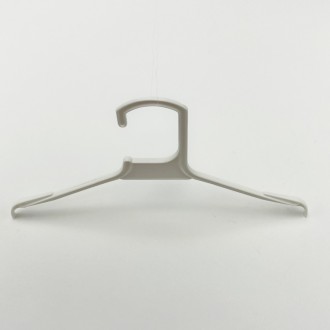 Пластмассовые детские плечики для одежды W-V25 белого цвета.
В упаковке 10 штук.. . фото 5