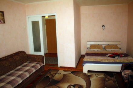 Квартира в Киеве посуточно 
1 комнатная, Святошинский район, улица Жолудева. 42. . фото 2