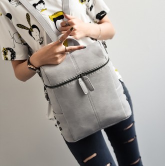 
Стильный женский рюкзак сумка
 Характеристики:
Материал: Плотная и высококачест. . фото 7
