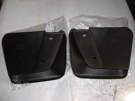 Брызговики модельные на Daewoo Nexia  (цена указана за 1шт)задние материал ПВХ  . . фото 4