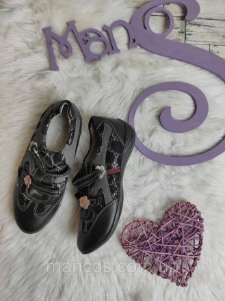 Детские туфли Ytop для девочки кожаные мокасины черные
Состояние: новое
Производ. . фото 2