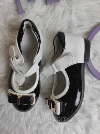 Детские туфли Kellaifeng для девочки кожаные лак черные с белым 
Состояние: ново. . фото 3