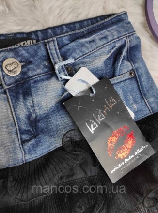 Женская джинсовая юбка Kikiriki синяя c черными оборками из гипюра 
Состояние: н. . фото 4