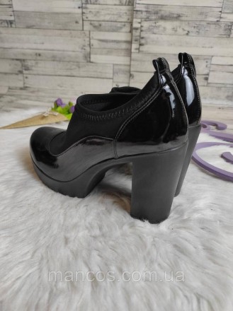 Женские туфли Donna Style натуральная лакированная кожа черного цвета 
Состояние. . фото 6