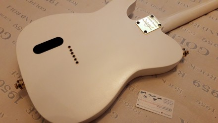Электрогитара Fender Telecaster Custom Shop White Gold China.
С логотипом Fender. . фото 11