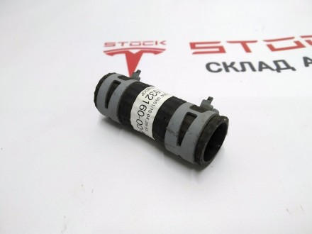 Шланг охлаждения соединитель 3-х/4-х ходовой клапан Tesla model X 1032160-00-F
. . фото 2