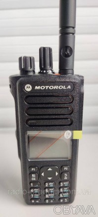 Профессиональная портативная аналогово-цифровая радиостанция Motorola DP4800e VH. . фото 1