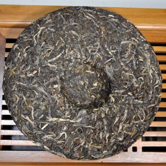 Шен Пуэр Ранняя весна — премиальный чай 2013 года торговой марки Му Е Чунь, кото. . фото 4