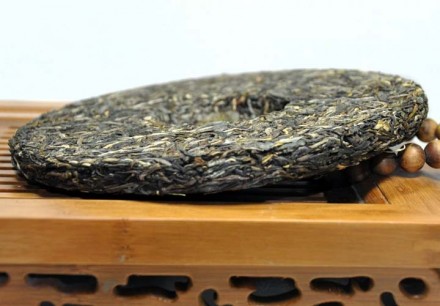 Шен Пуэр Ранняя весна — премиальный чай 2013 года торговой марки Му Е Чунь, кото. . фото 5