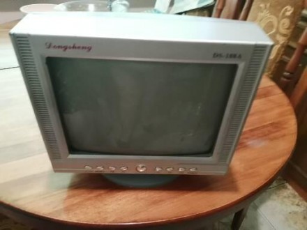 Продаю переносной телевізор з радіо, чорно-білий екран, мануал. Модель EL4004, Б. . фото 6