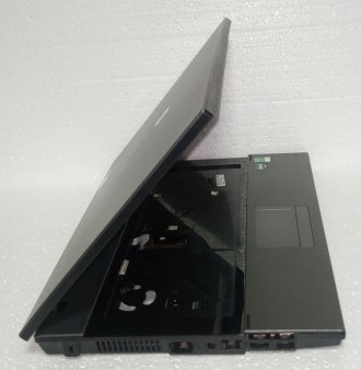 Корпус з ноутбука HP 625 (8)

В комплекті кришка, рамка та петлі матриці, сере. . фото 7