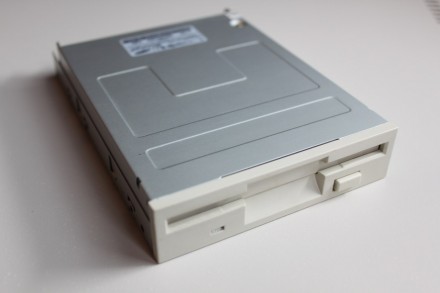 Флоппи-Дисковод / Floppy Disk Drive «Samsung SFD-321B/LEB» (FDD). Одеса. фото 1 Флоппи-Дисковод / Floppy Disk Drive «Samsung SFD-321B/LEB» (FDD). Одеса. фото 1