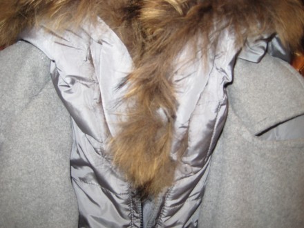 Продам зимнюю куртку-пальто S размера. Носится как куртка, потом можно переделат. . фото 5