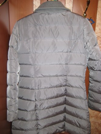 Продам зимнюю куртку-пальто S размера. Носится как куртка, потом можно переделат. . фото 7