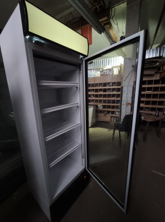 Холодильна вітринна шафа, підготовлена, в хорошій якості.
Розсувні двері, підсв. . фото 5