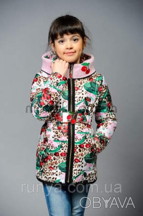 Детская куртка для девочек, с капюшоном. Куртка украшена стазами, имеет трикотаж. . фото 1