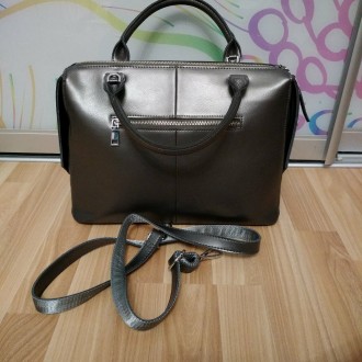Женская сумка из натуральной кожи, цвет серый металлик, в идеальном состоянии, е. . фото 8