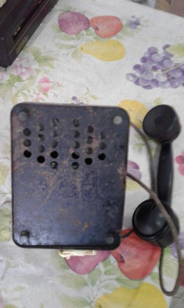 Продам ретро телефон 57 года выпуска, состояние не проверял но внутри все есть е. . фото 4