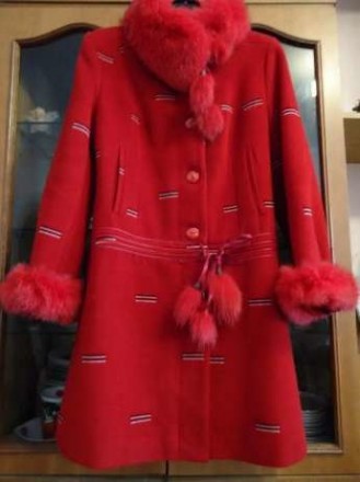 Продам модное зимнее пальто на девушку 48 размера в идеальном состоянии, как нов. . фото 2