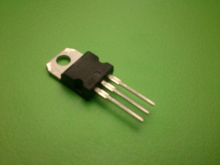 Биполярный транзистор TIP41C NPN 100В 6А. 
Технические характеристики
 Структура. . фото 3