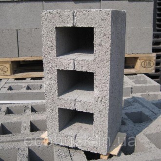 Шлакоблоком называют строительный материал, созданный в специальных формах при п. . фото 3