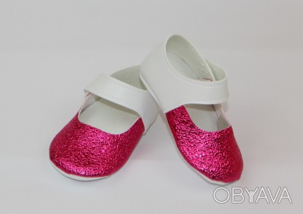Туфельки-пинетки для маленькую девочку
 
Нарядные туфельки-пинетки на маленькую . . фото 1