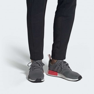Мужские кроссовки Adidas NMD R1 - вершина инновационных технологий adidas.
Совр. . фото 11