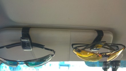 Нужная вещь для хранения очков на козырьке в салоне авто
Для удобного крепления. . фото 6