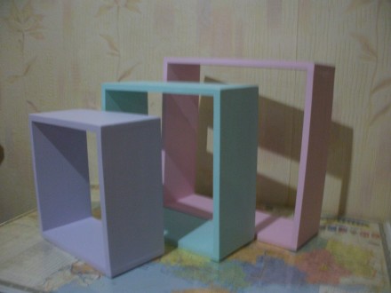 Набор полочек   " Цветные квадратики "

  Материалы ;
 дерево ,краски акрилов. . фото 3