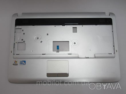Часть корпуса (Стол) Samsung RV510-A01 (NZ-4399) 
 Часть корпуса стол к ноутбуку. . фото 1