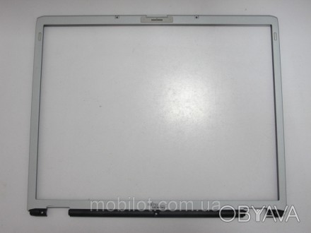 Корпус Fujitsu S7110 (NZ-6900) 
Часть корпуса рамка и крышка матрицы к ноутбуку . . фото 1