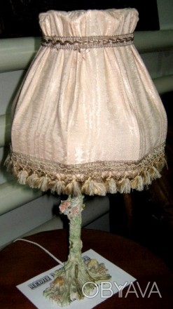 Винтажная настольная лампа, ориентировочно 60-70 е года ХХ века, материал ― лепн. . фото 1