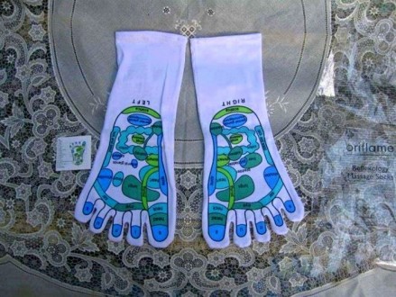 продаю  нові шкарпетки для масажу стоп ( через масаж стопи - вплив на роботу усі. . фото 2