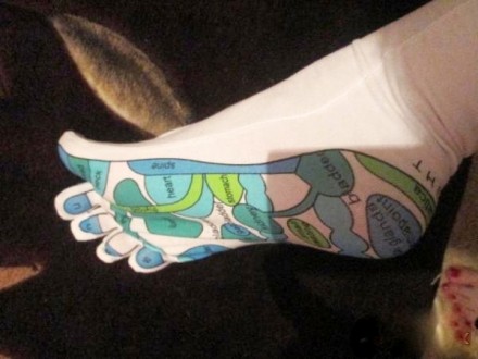 продаю  нові шкарпетки для масажу стоп ( через масаж стопи - вплив на роботу усі. . фото 4