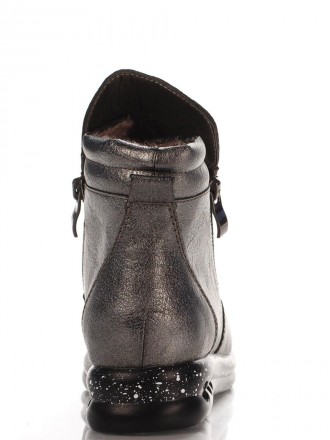 Ботинки для девочки спортивного стиля, серебряного цвета, застёгиваются при помо. . фото 4