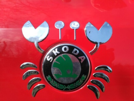 Наклейка на эмблему авто  " Краб "
Цвет : Красный
Размеры указаны на. . фото 8