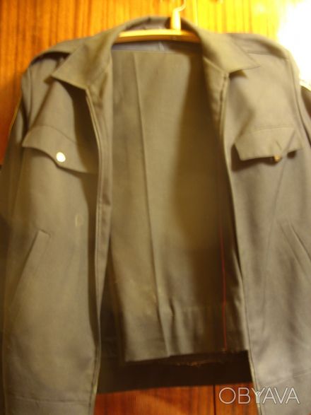 Куртка и брюки милицейские в нормальном состоянии. На куртке сечётся подкладка -. . фото 1