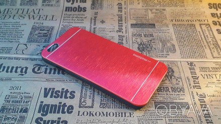 Чехол-накладка Motomo на Iphone 6/6s
Накладка изготовлена из пластика и обладает. . фото 1