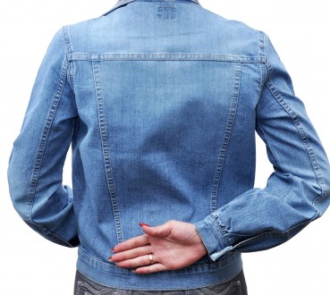 
Размерная Сетка:
 
Продукция торговой марки Crown Jeans сочетая простоту и модн. . фото 5
